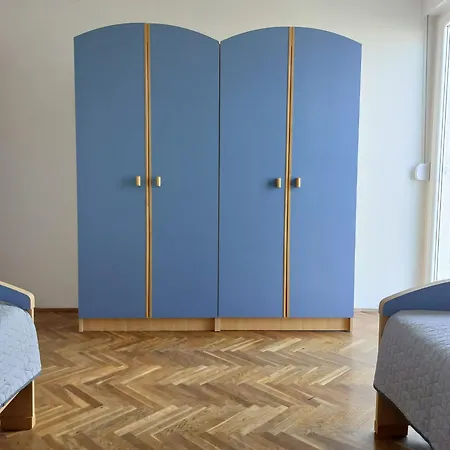 Tinel 3 Bdr Appartement *