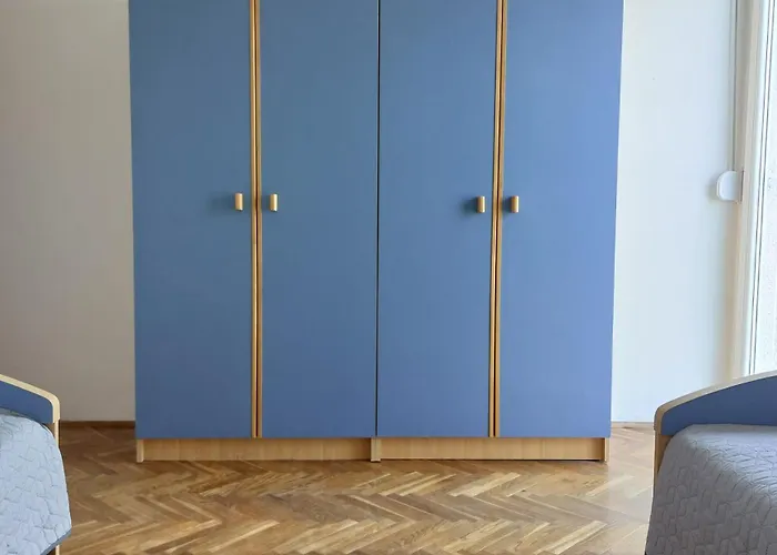 Tinel 3 Bdr Appartement *